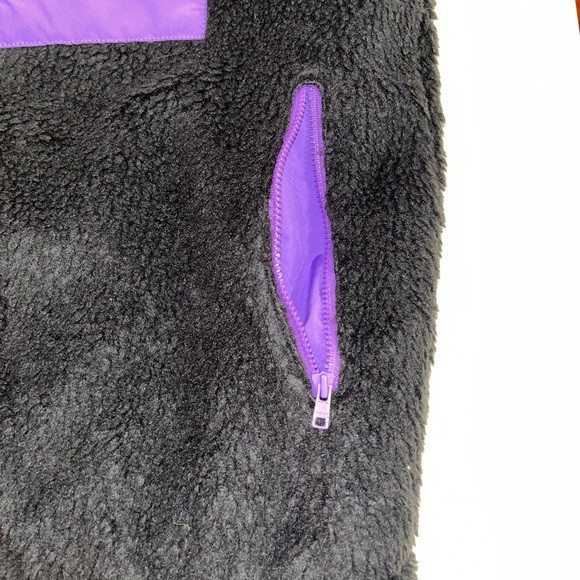 Nike Club Reversible Winterized Vest - Picture 8 of 11